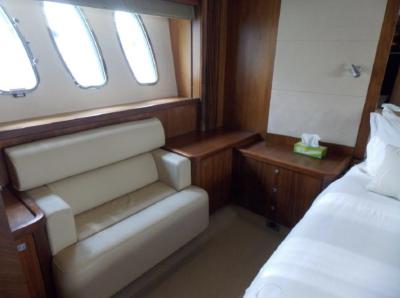 Carine Yachts - Luxury Yacht Brokerage | Sunseeker Predator 72 2007 | Photo 37